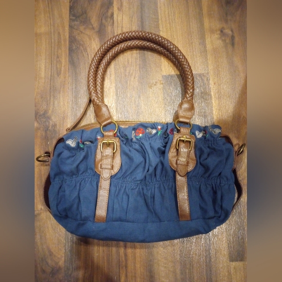 Loungefly garden gnome bag - Picture 2 of 4